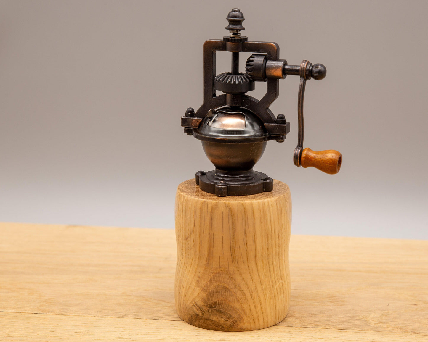 Pepper Mill Made From English Oak - woodnlotsoflove