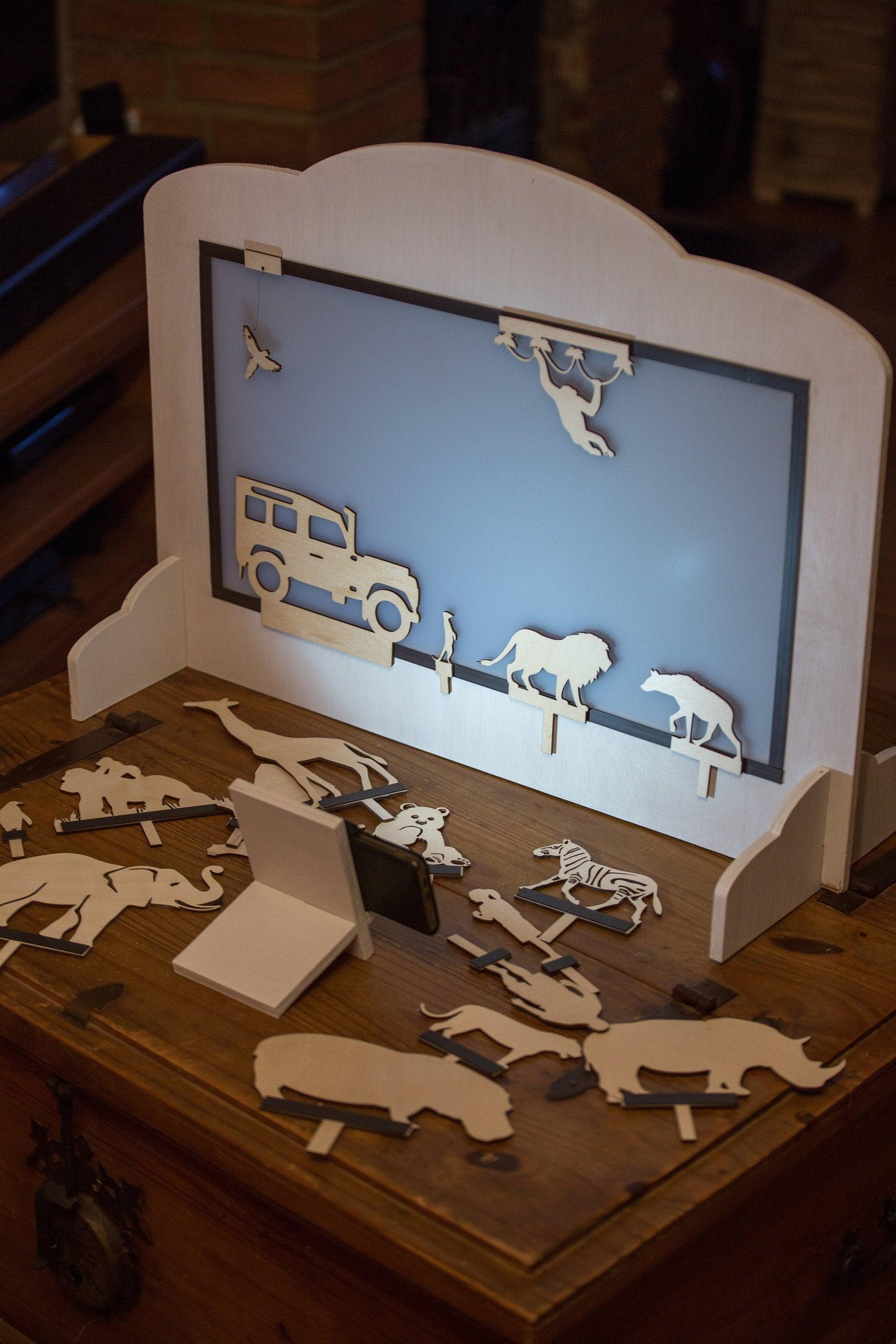 Wild Safari Animal Shadow Puppets - woodnlotsoflove