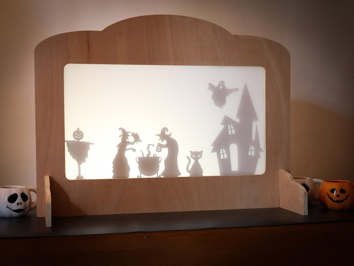 Shadow Puppet Theatre - With No Puppets - woodnlotsoflove