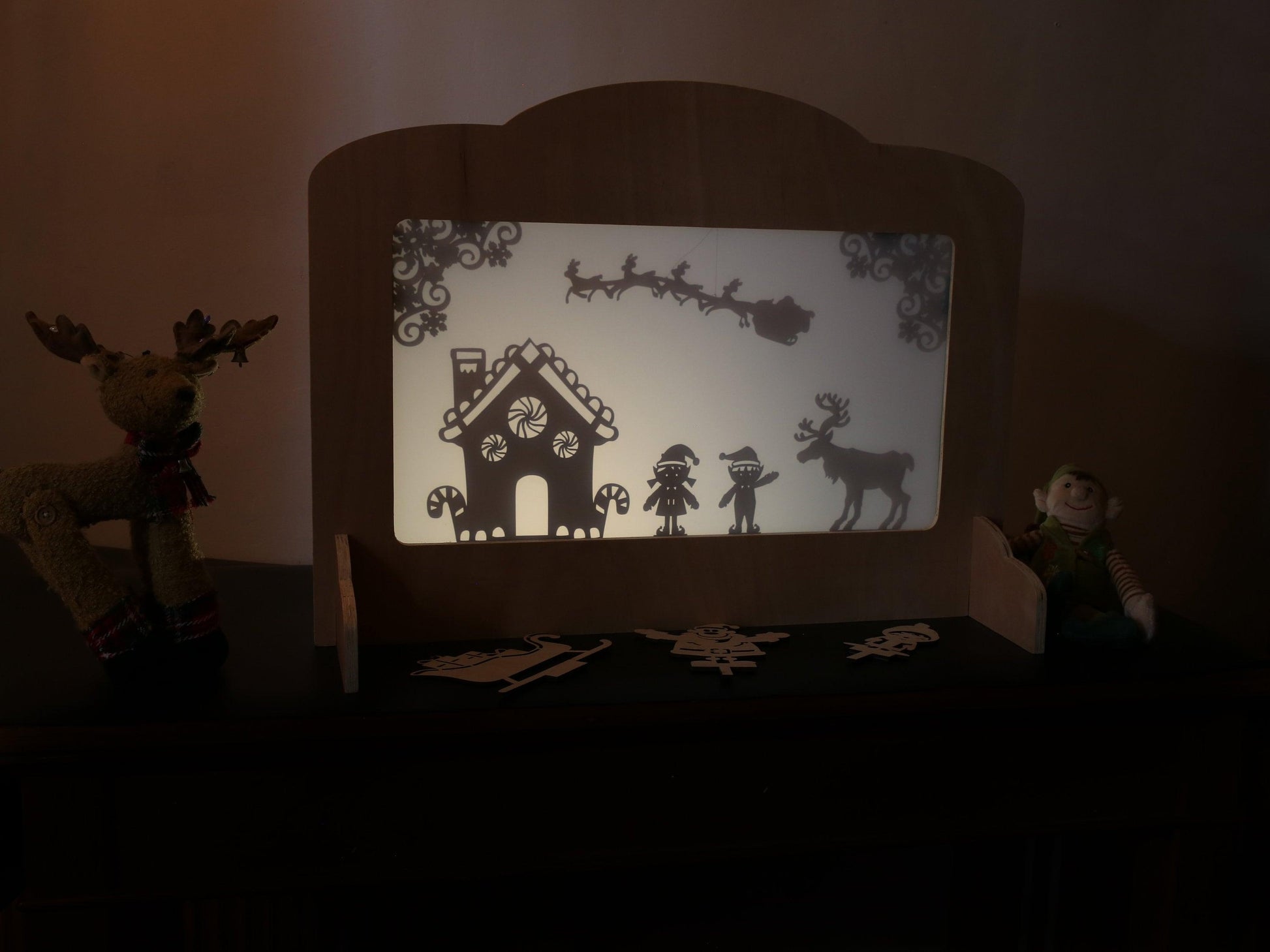 Shadow Puppet Theatre - With One Puppet Set - woodnlotsoflove