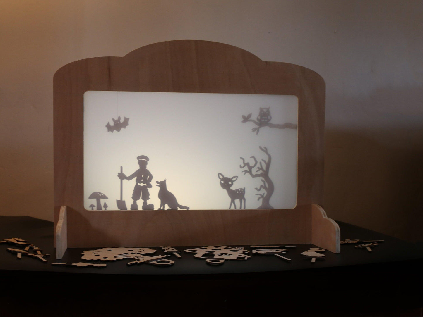 UK Woodland Shadow Puppets - woodnlotsoflove