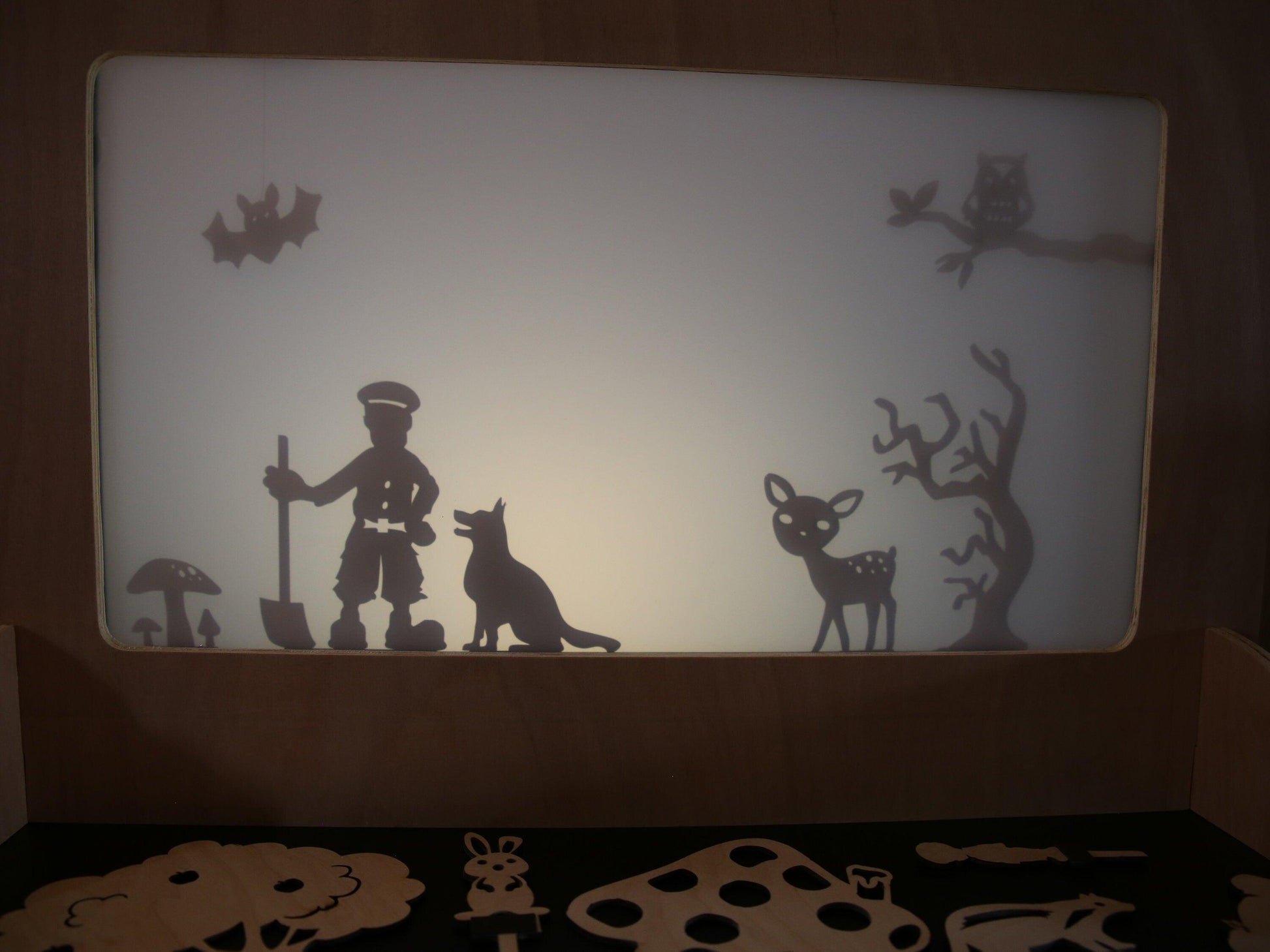 UK Woodland Shadow Puppets - woodnlotsoflove