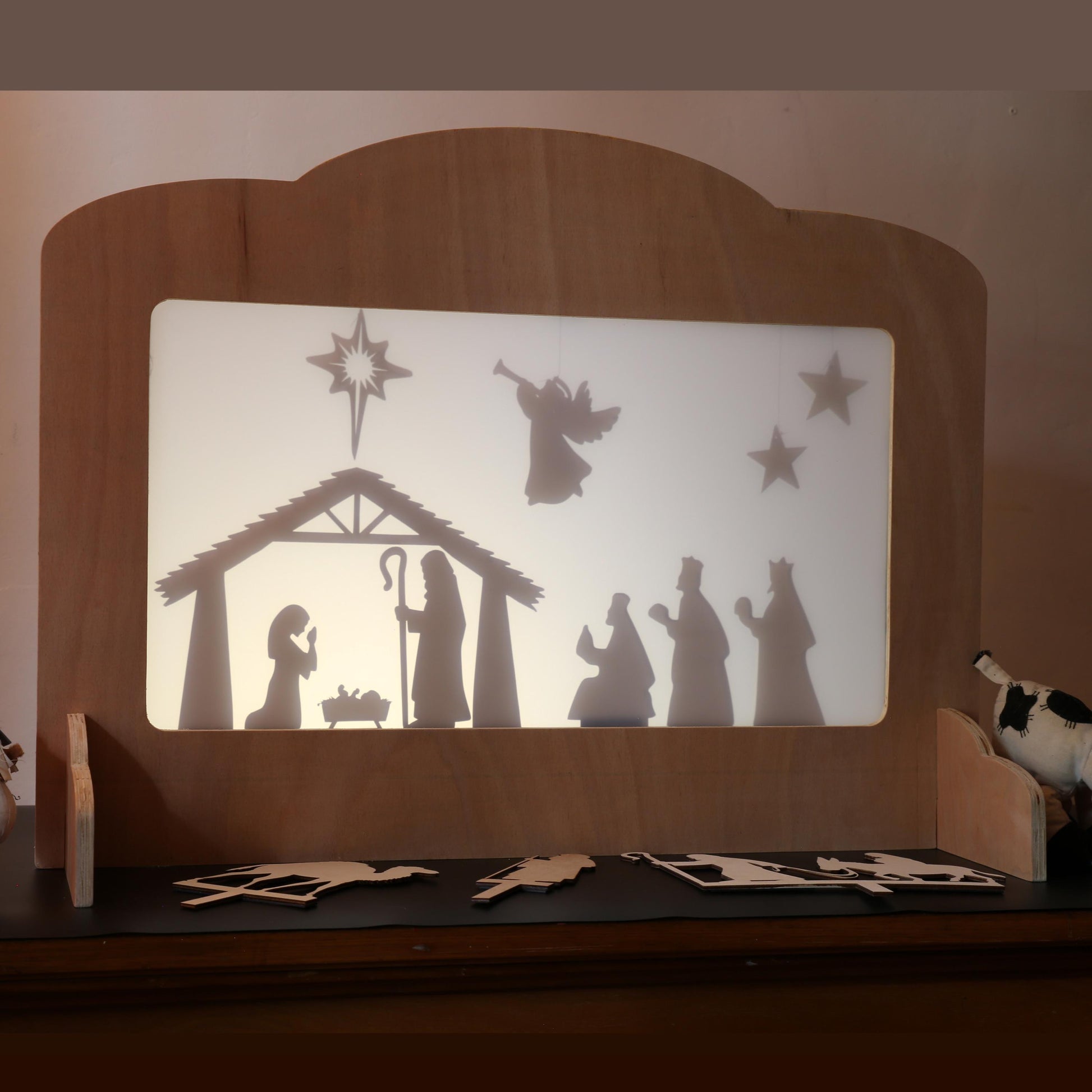 Shadow Puppet Theatre - With One Puppet Set - woodnlotsoflove