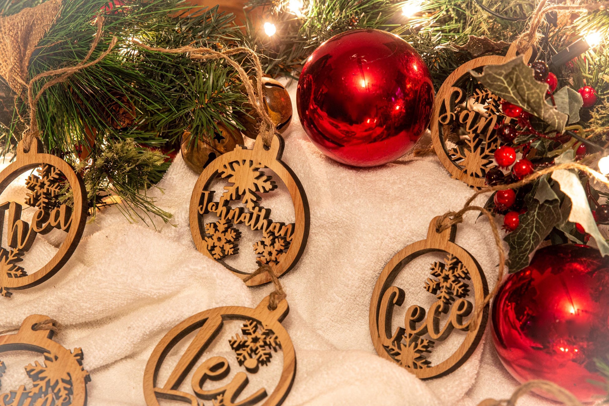 Personalised Oak Christmas Tree Bauble - woodnlotsoflove